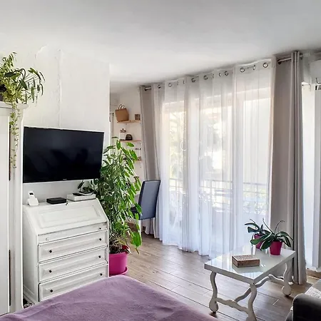 Henri Camille Real Estate - Carnot - 8min Palais Διαμέρισμα *